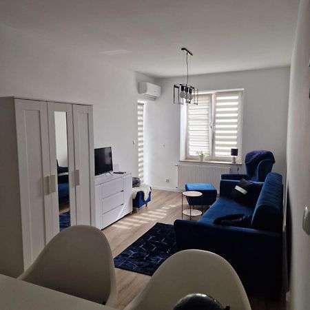 Apartament W Koninie Przy Ul. Wiosny Ludow Konin  Kültér fotó